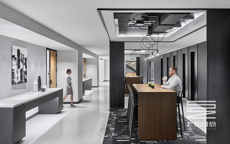 【辦公空間設(shè)計案例賞析】極致黑白，詮譯藝術(shù)美學(xué)！！4.jpg